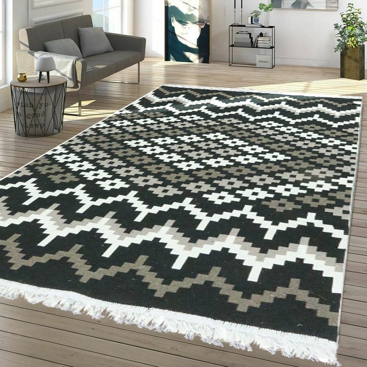 Ładne dywany do salonu to również gwarancja trwałości 